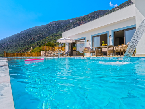  gece  -  Kasım
  | Kaş Yeniköy’de Deniz Manzaralı, Jakuzili Balayı ve Aile Villası – 4 Kişilik Tatil İçin İdeal Seçim